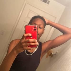 Meet your Posher, Deangelo